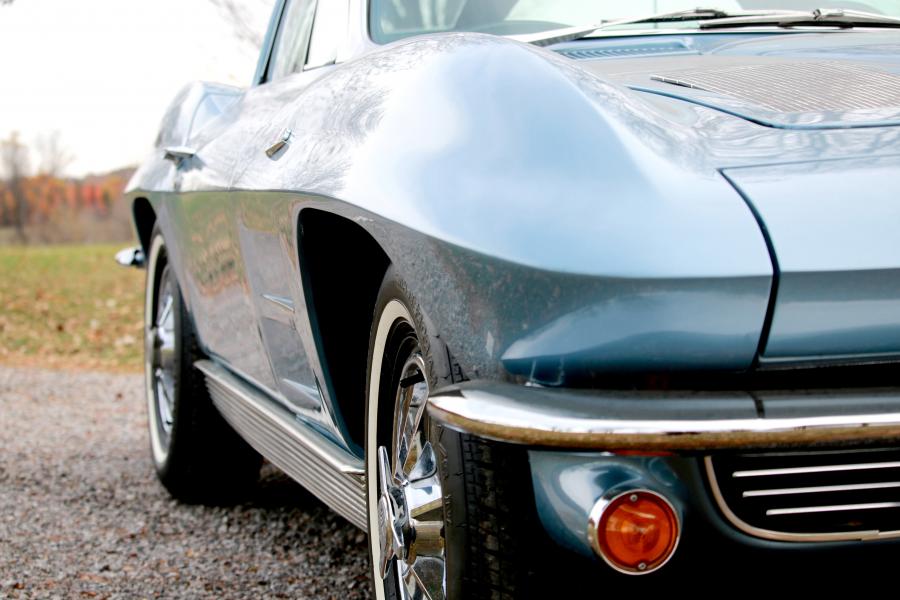 Детали экстерьера Chevrolet Corvette Stingray 1963 года  (фото 9 из 75)
